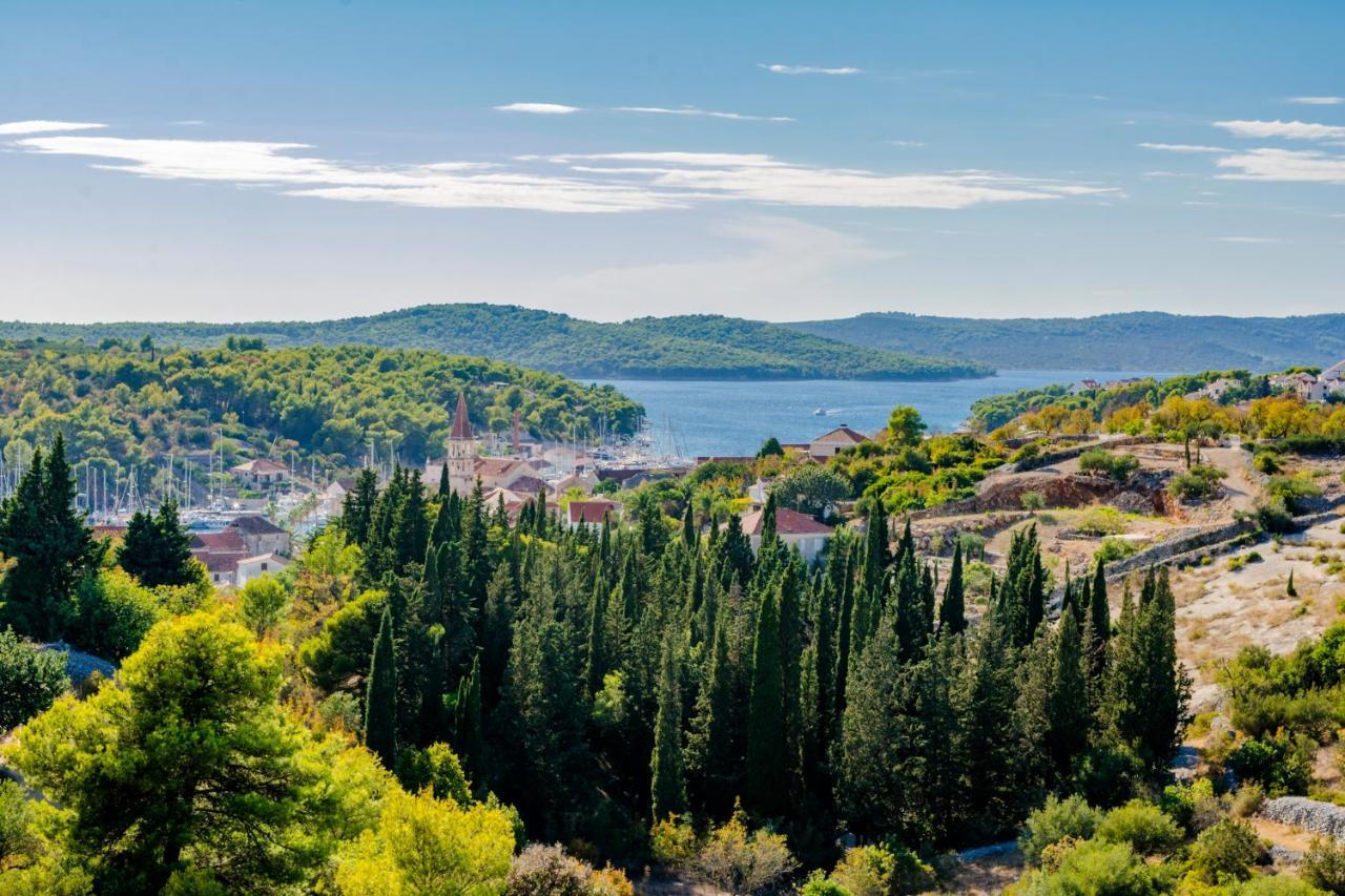 Mladinic Palace Milna  Εξωτερικό φωτογραφία